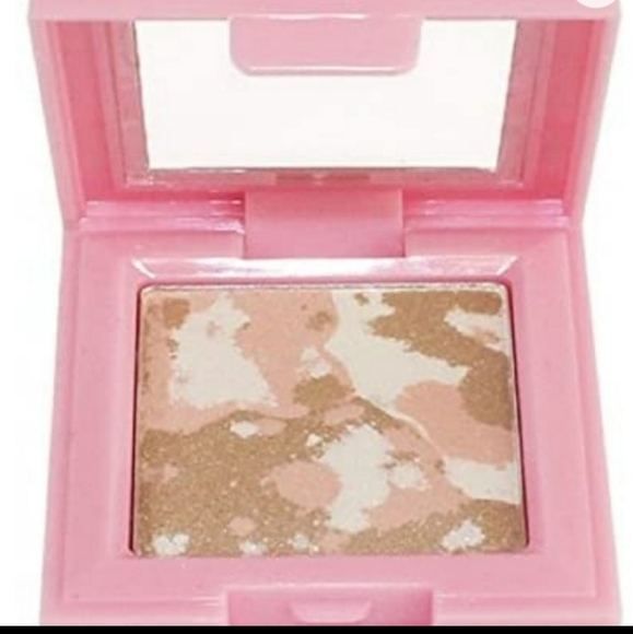 Hard Candy Eyeshadow Duo 2 Piece Gift Set Single & Loving It Oink and Flirty New - Picture 4 of 4